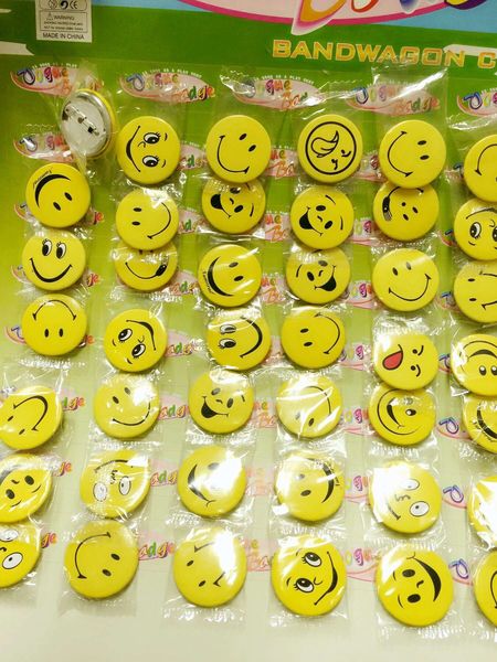 70 x Small Smiley Happy Face Badges Great for Parties Souvenir Gift