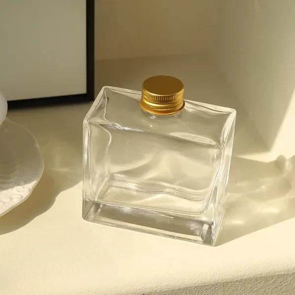 10 x Clear Rectangular Glass Bottles with Gold Caps 200ml