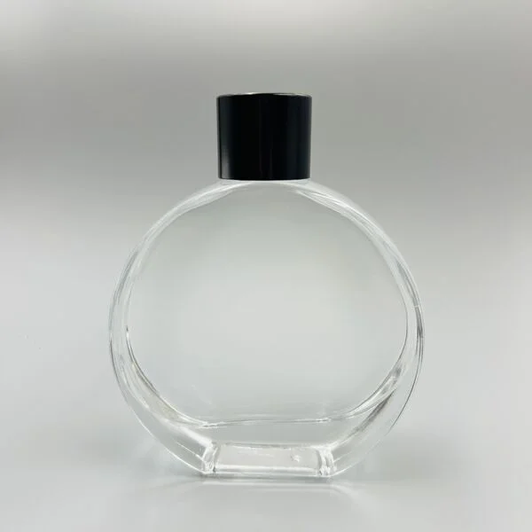 100 x Clear Round Glass Diffuser Bottles with Black Caps 100ml